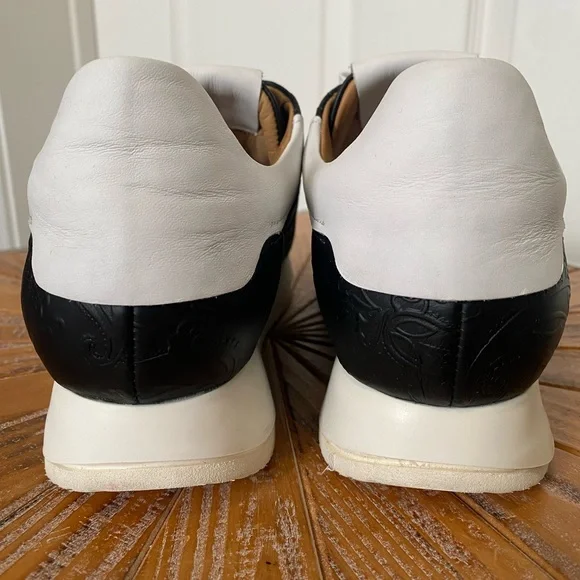 NWT EsseutEsse Women’s Black and White Embossed Genuine Leather Sneakers Size 10 - Picture 9 of 9